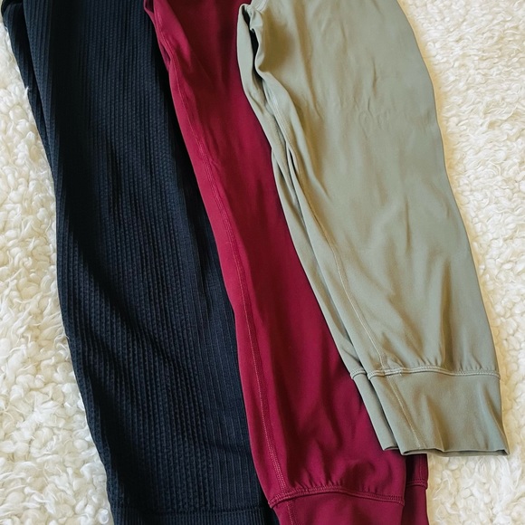 Lululemon jogger pants, size 6 - Picture 5 of 5